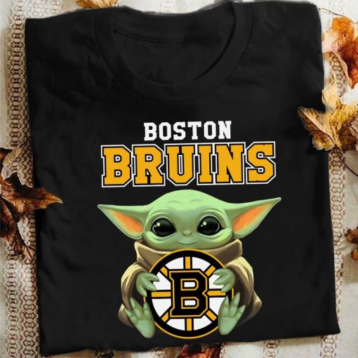 Baby Yoda Hug Boston Bruins T-shirt